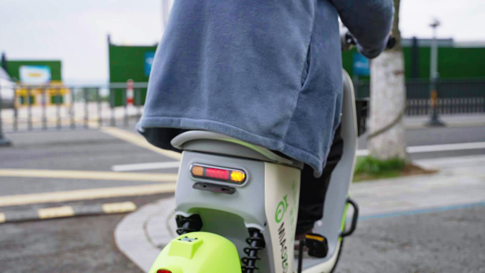 符合國家標(biāo)準(zhǔn)的共享電動車 符合國家標(biāo)準(zhǔn)的共享電動車